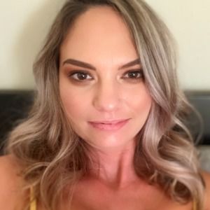 Meet your Posher, Leigh